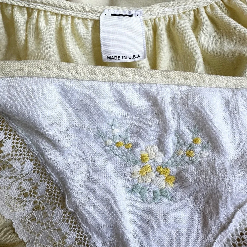 Vintage Nightgown‎ Dress LG | Butter Yellow Lace Embroidered Cottagecore Prairie